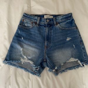 Abercrombie Mom shorts